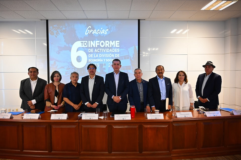 Presenta la “División de Economía y Sociedad del...